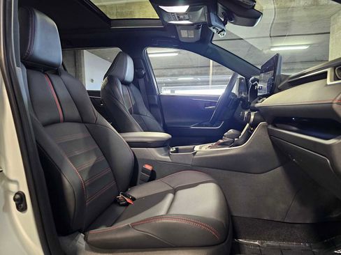 Used 2025 Toyota RAV4 XSE w/ Premium Package AWD/4WD image 36