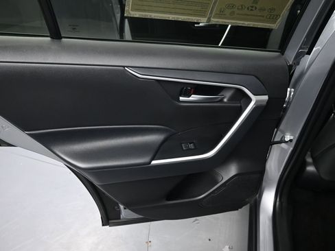 Used 2025 Toyota RAV4 XLE w/ Weather Package image 26