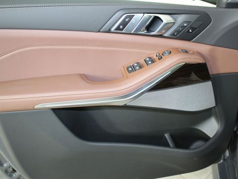 New 2026 BMW X5 xDrive40i w/ M Sport Package image 12