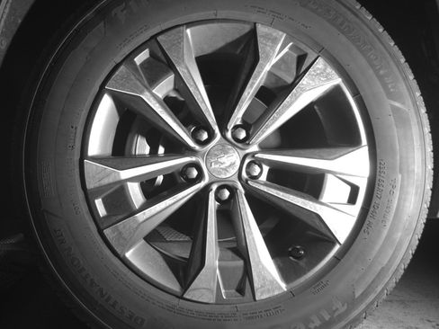 Used 2025 Chevrolet Equinox LT FWD image 12