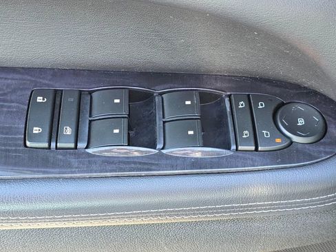 Used 2017 Buick Enclave Premium w/ Experience Buick Package AWD/4WD image 23