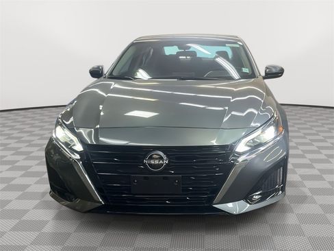 Used 2025 Nissan Altima 2.5 S image 8
