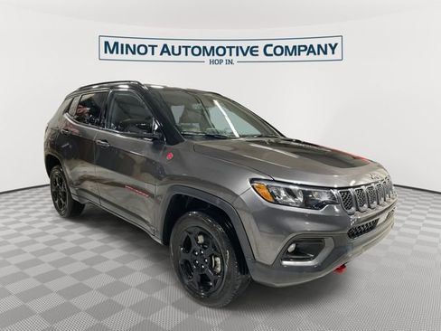 Certified 2024 Jeep Compass Trailhawk AWD/4WD image 1