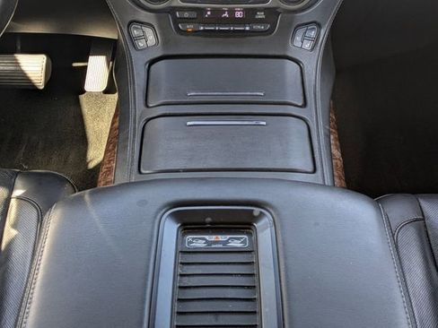 Used 2017 Chevrolet Suburban Premier image 20
