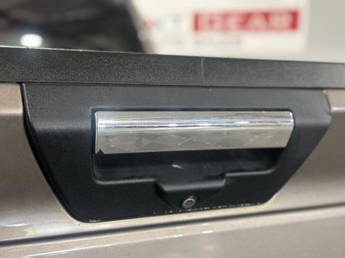 Used 2019 Ford F150 XLT w/ Equipment Group 302A Luxury AWD/4WD image 35