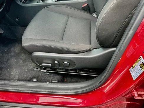 Certified 2025 Hyundai Kona SEL AWD/4WD image 12
