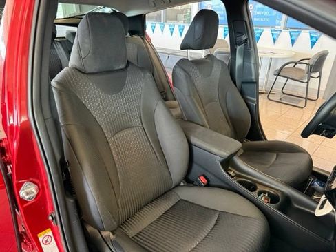 Used 2017 Toyota Prius Two FWD image 23