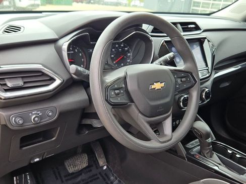 Used 2021 Chevrolet TrailBlazer LT w/ Convenience Package FWD image 19