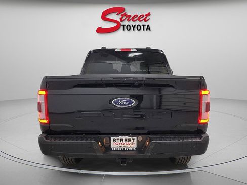 Used 2023 Ford F150 Lariat image 3