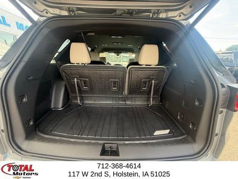 Used 2023 Chevrolet Traverse Premier w/ LPO, Floor Liner Package AWD/4WD image 13