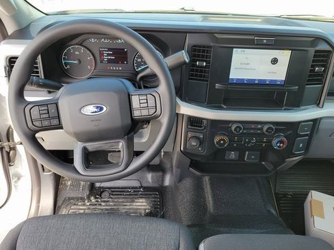 New 2025 Ford F250 XL image 9