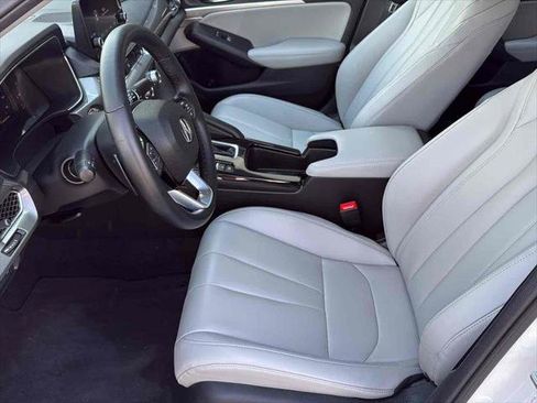 Used 2025 Acura Integra FWD image 12