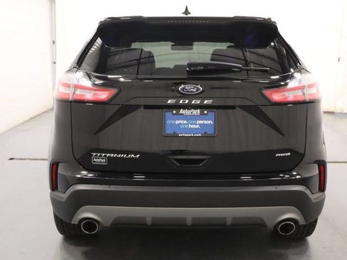 Used 2022 Ford Edge Titanium AWD/4WD image 9