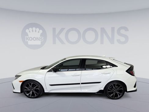 Used 2017 Honda Civic Sport image 2