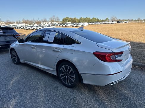 Used 2019 Honda Accord Touring image 8