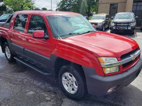Used 2003 Chevrolet Avalanche 4x4 w/ Suspension Package, Off-Road image 11