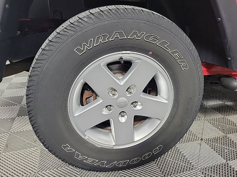 Used 2007 Jeep Wrangler X image 9