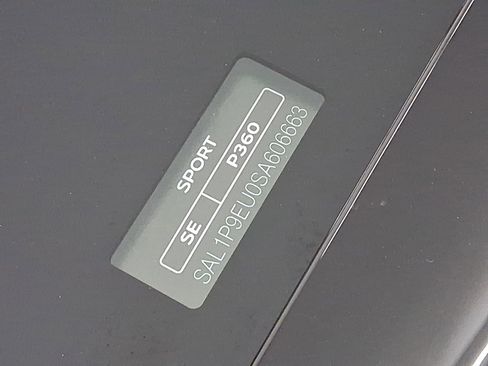 Used 2025 Land Rover Range Rover Sport SE image 19