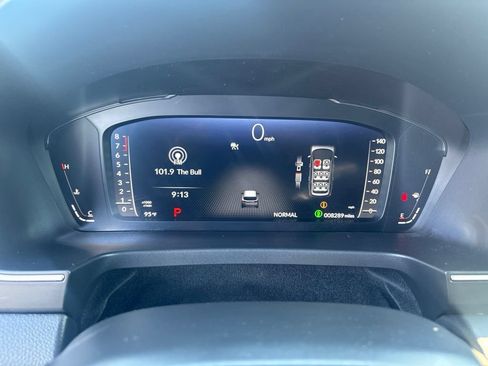 Used 2025 Honda Pilot Black Edition image 19