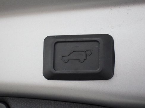 Used 2025 Toyota RAV4 XLE Premium w/ Weather Package FWD image 27