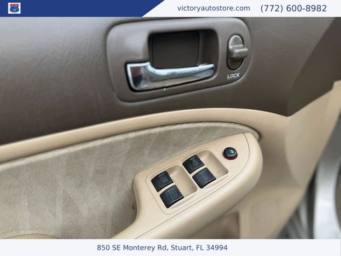 Used 2004 Honda Civic LX image 10