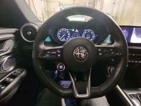 Used 2024 Alfa Romeo Tonale Ti AWD/4WD image 3