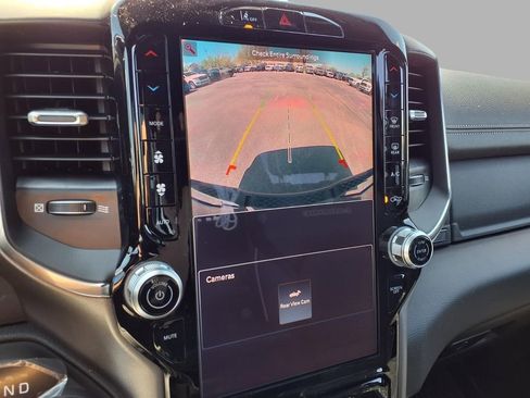 New 2026 RAM 1500 Laramie AWD/4WD image 6
