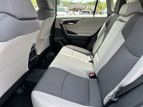 Used 2024 Toyota RAV4 XLE w/ Convenience Package FWD image 12