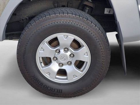 Used 2014 Toyota Tacoma 4x4 Access Cab V6 w/ SR5 Package image 9