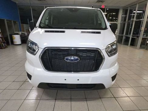 Used 2023 Ford Transit 350 XLT RWD image 3
