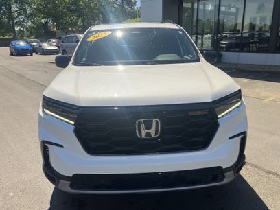 Used 2025 Honda Pilot TrailSport