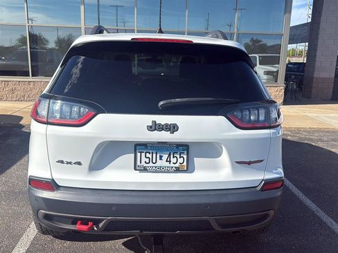 Used 2019 Jeep Cherokee Trailhawk w/ Cold Weather Group AWD/4WD image 4