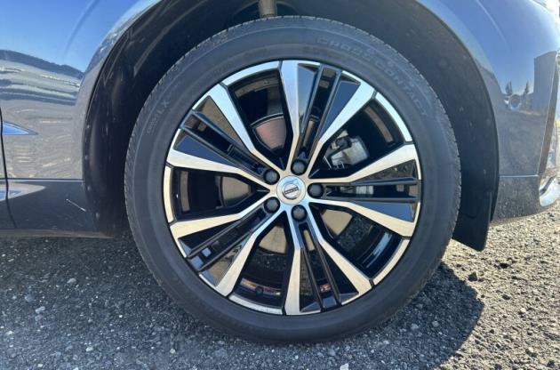 Used 2024 Volvo XC60 B5 Plus w/ Climate Package AWD/4WD image 17