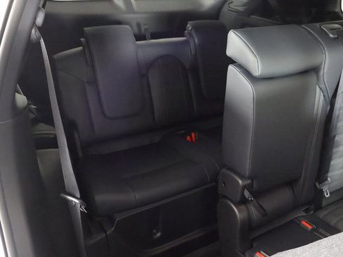 New 2026 Mitsubishi Outlander SE FWD image 37