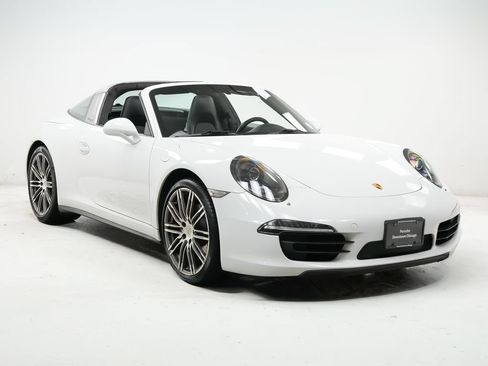 Used 2015 Porsche 911 Targa 4 AWD/4WD image 8