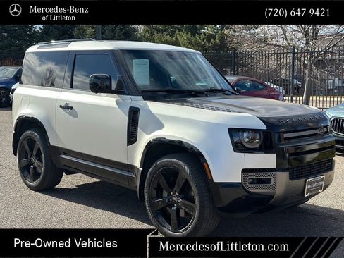 Used 2023 Land Rover Defender 90 X-Dynamic SE image 6