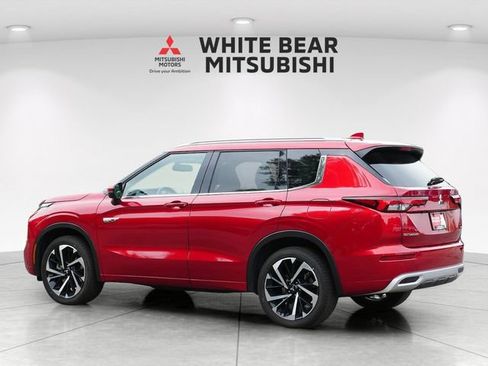 Used 2025 Mitsubishi Outlander SEL AWD/4WD image 4