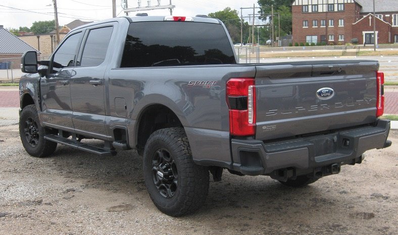 Used 2024 Ford F250 XLT w/ XLT Premium Package AWD/4WD image 3