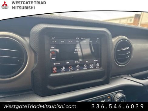 Used 2021 Jeep Gladiator Sport AWD/4WD image 14