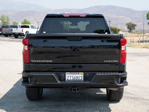 Used 2023 Chevrolet Silverado 1500 Custom image 5