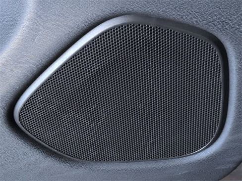 Used 2018 Volvo XC60 T6 Inscription w/ Convenience Package image 33