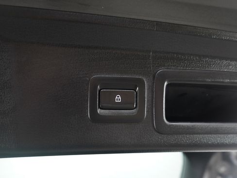 Certified 2025 MAZDA CX-30 AWD 2.5 S w/ Preferred Package image 19