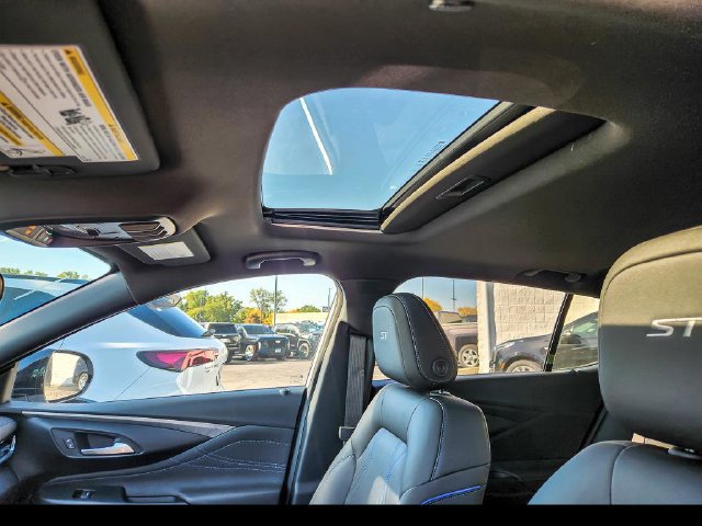 New 2026 Buick Envista Sport Touring w/ Convenience I Package FWD image 10