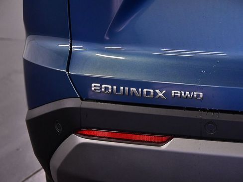 New 2026 Chevrolet Equinox LT AWD/4WD image 10