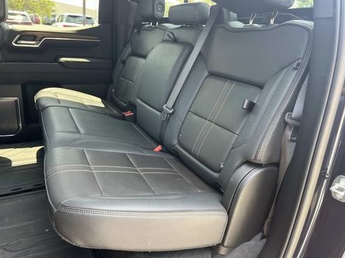 Used 2023 Chevrolet Silverado 1500 High Country w/ High Country Premium Package AWD/4WD image 23