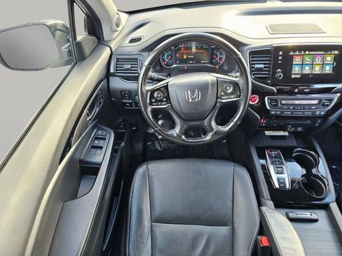 Used 2020 Honda Pilot Elite image 3
