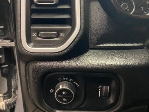 Used 2023 RAM 1500 Lone Star AWD/4WD image 17