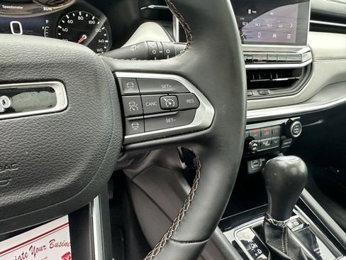 Used 2022 Jeep Compass Limited w/ Sun and Sound Group image 26