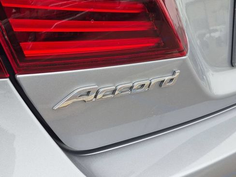 Used 2017 Honda Accord EX-L image 33