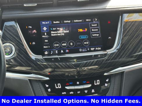 Used 2023 Cadillac XT6 Premium Luxury FWD image 17